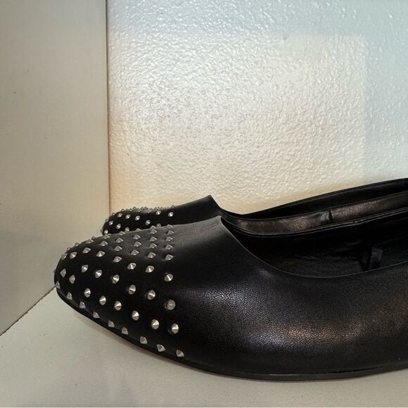 Torrid Womens Studded Pointed Toe Black Faux Leather Casual Embellished Flats - Picture 5 of 12